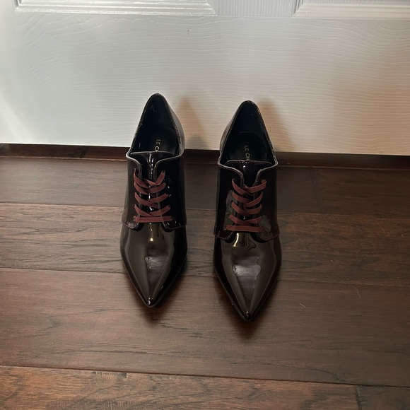 NWOT Maroon Le Chateau Booties - Picture 2 of 3